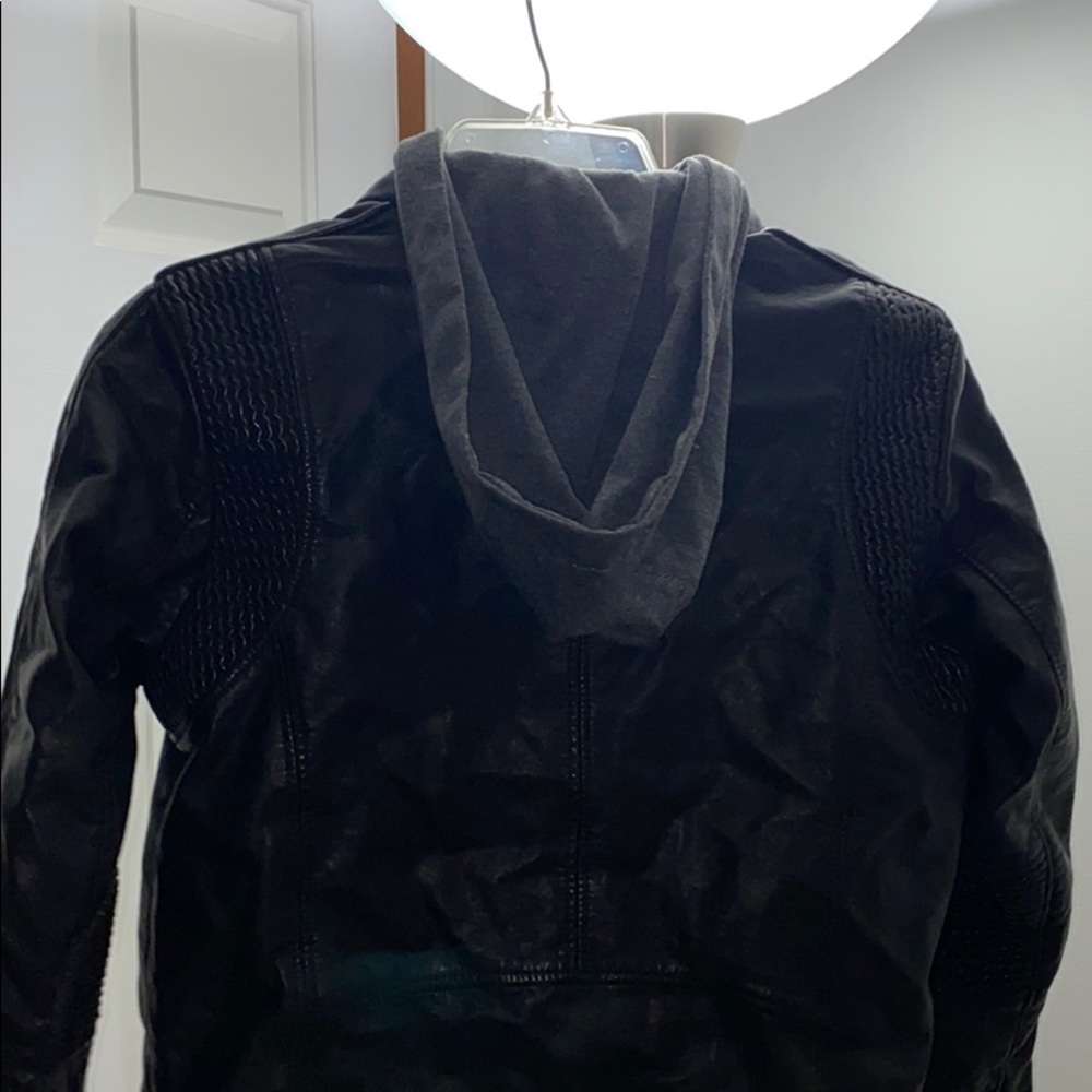 Leather jacket - Picture 5 of 5